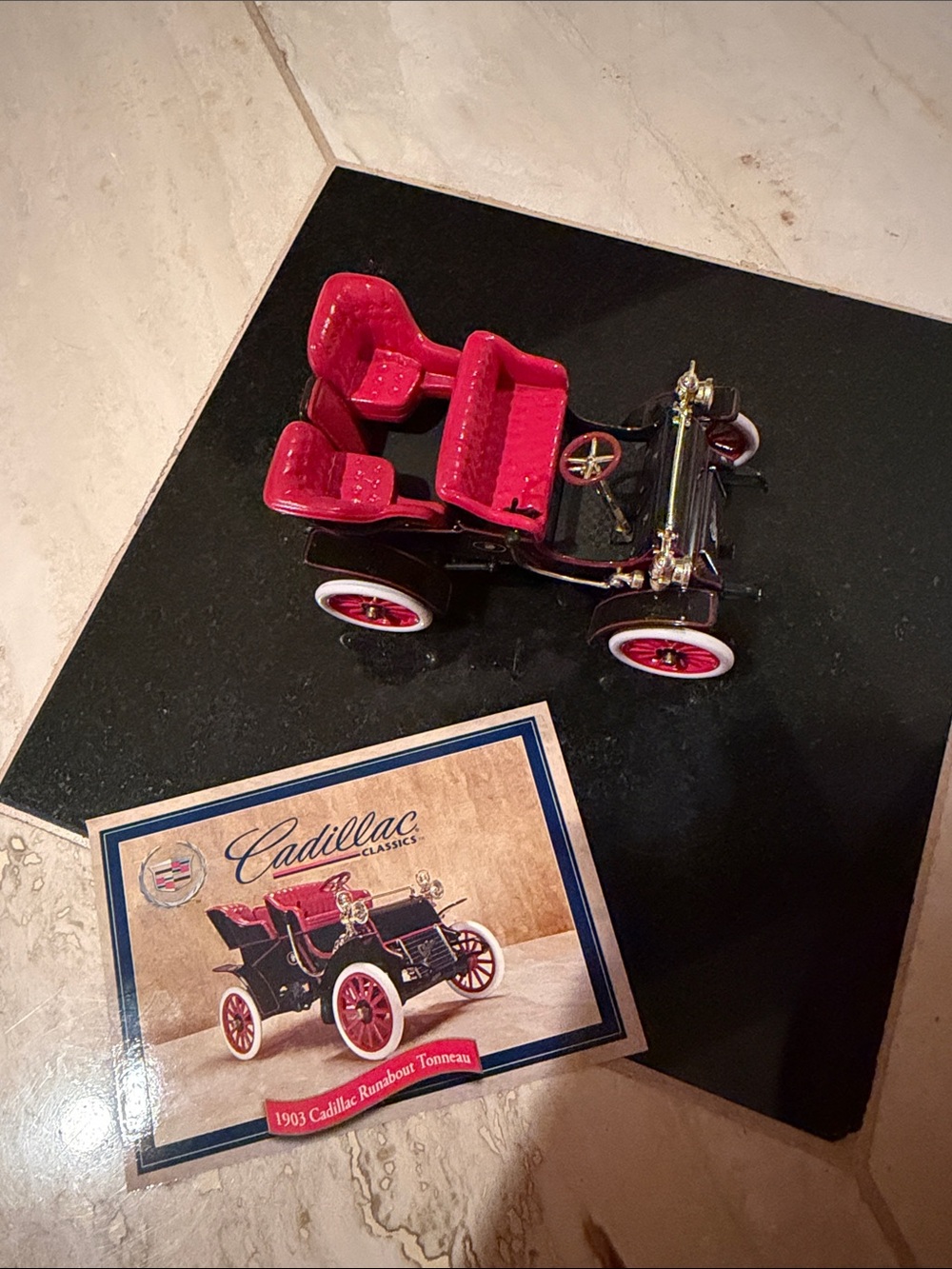 Vntg Diecast 1903 Cadillac RunaboutTonneau w/Rear Entrance, National Auto Museum